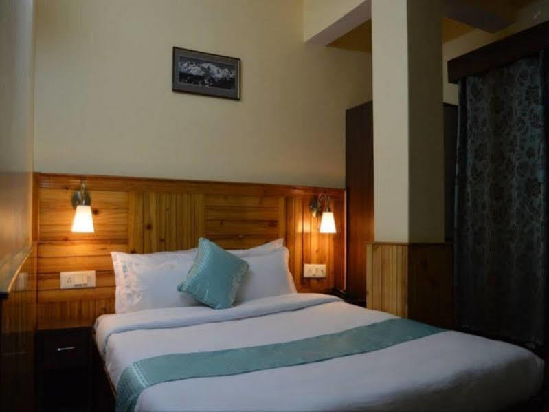 Treebo Trend The Pinewood Hotel Darjeeling  Exterior foto